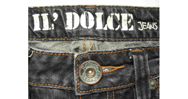 Il dolce. Il Dolce Jeans женские. Немецкие марки джинс Karl. Джинсы Dolce Gabbana с котом. Джинсы Dolce Gabbana Vintage.