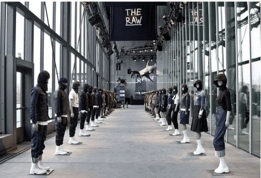 G-STAR RAW офис в штаб квартире